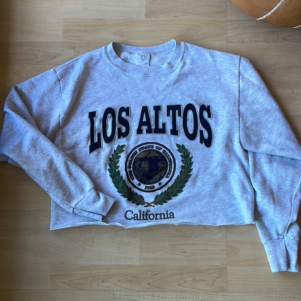 VINTAGE Los Altos California cropped crewneck